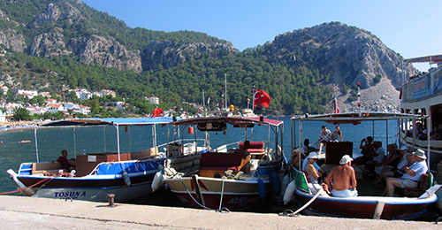Pyara Hotel